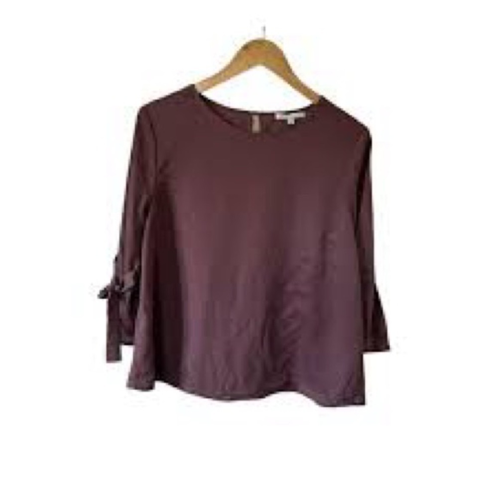 Crescent & willough burgundy top